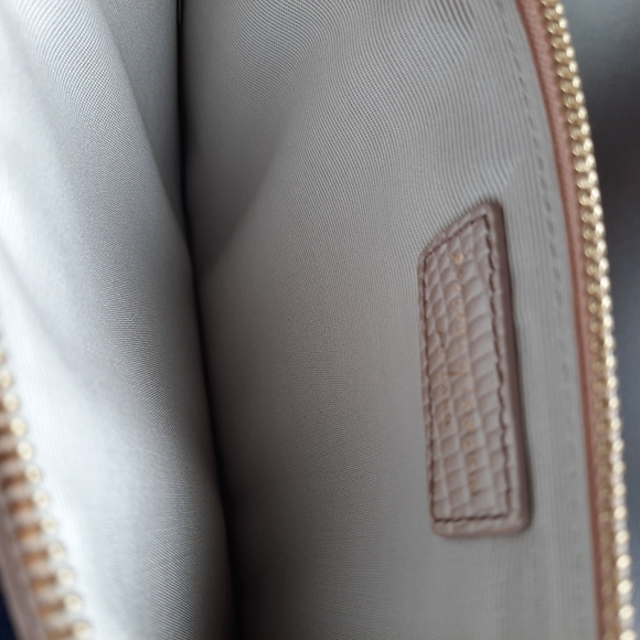 Aspinal of London Large Essential Flat Pouch - Picture 13 of 16